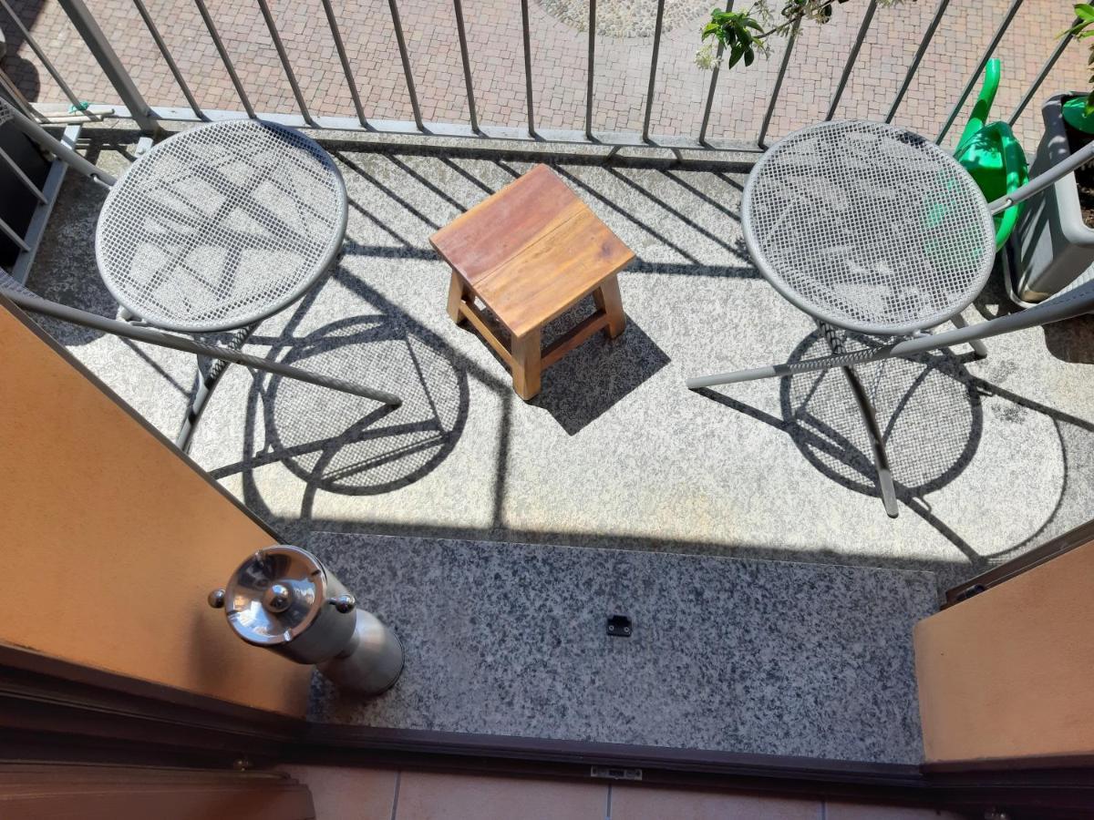 Appartement Ca' De' Mumi à Luino Extérieur photo