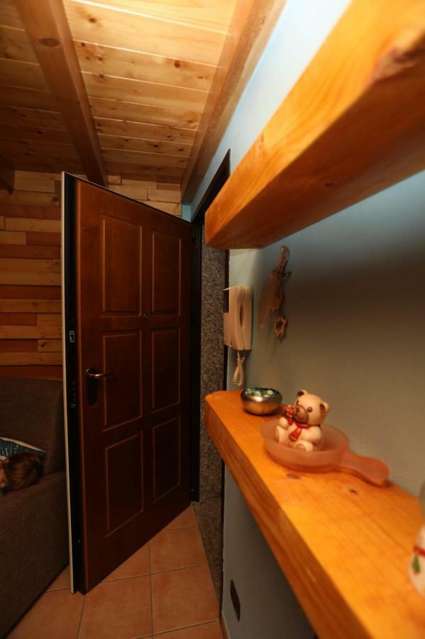 Appartement Ca' De' Mumi à Luino Extérieur photo
