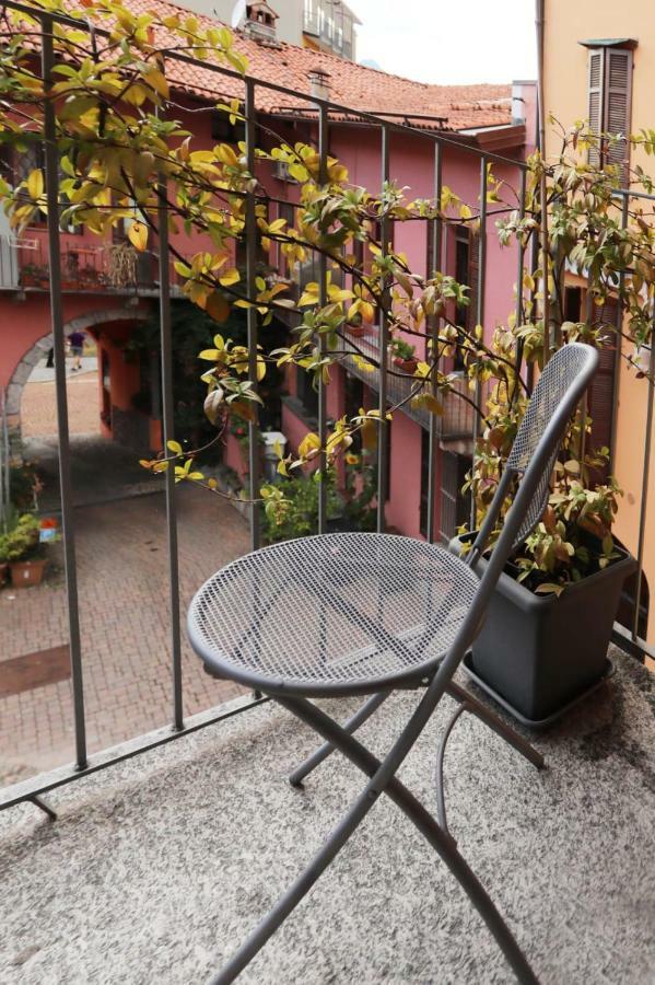 Appartement Ca' De' Mumi à Luino Extérieur photo
